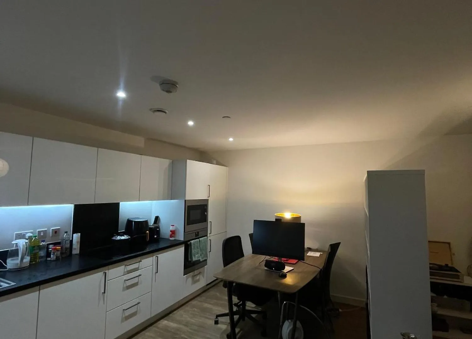 Room In Royal Docks London