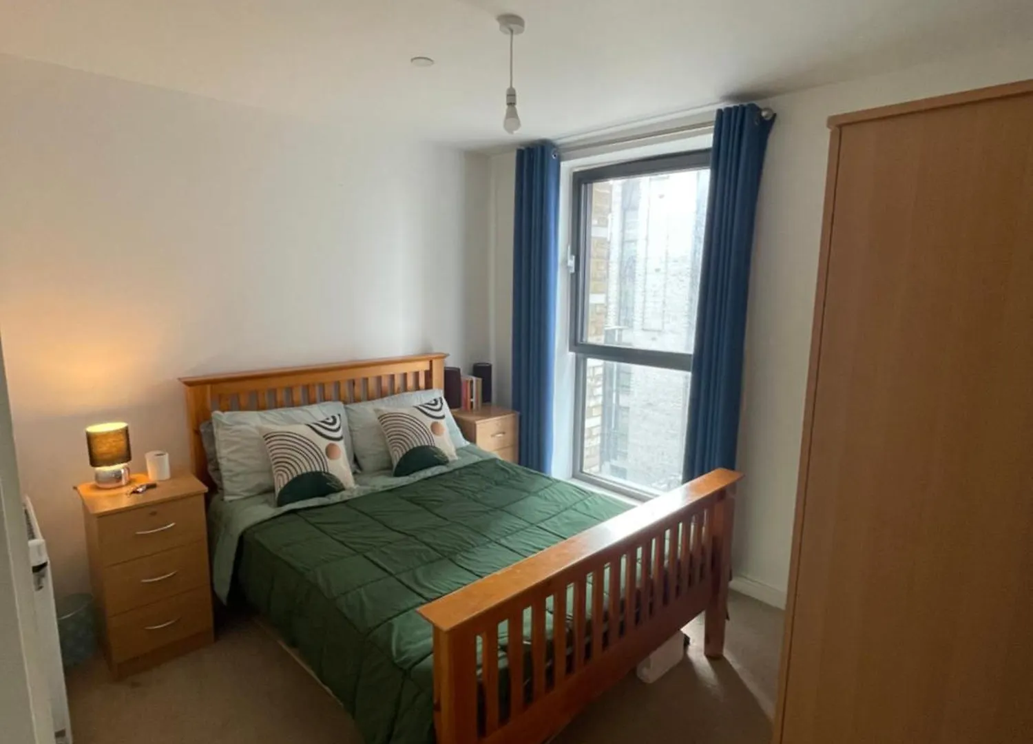 Room In Royal Docks London